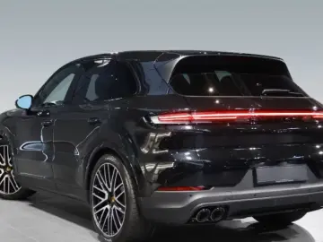 Cayenne E-Hybrid BOSE Massage HD Matrix 22