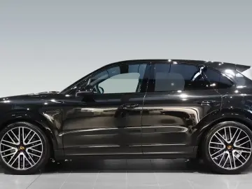 Cayenne E-Hybrid BOSE Massage HD Matrix 22