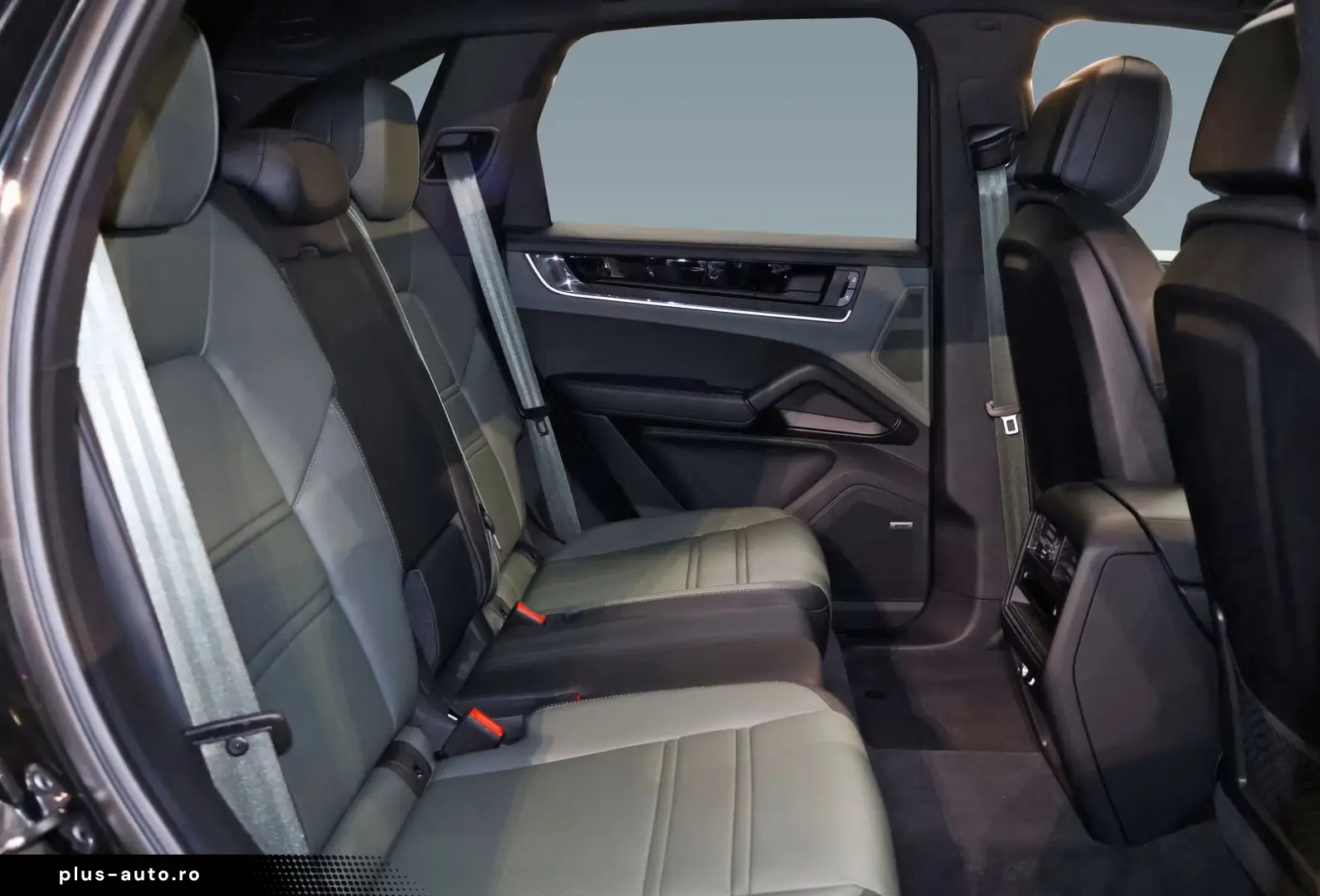 Cayenne E-Hybrid BOSE Massage HD Matrix 22