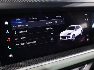 Cayenne E-Hybrid BOSE Massage HD Matrix 22