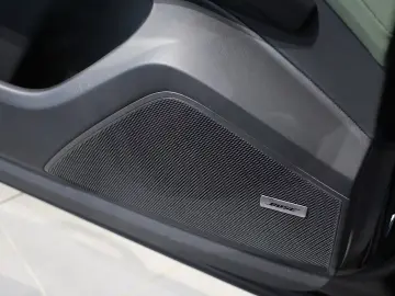 Cayenne E-Hybrid BOSE Massage HD Matrix 22