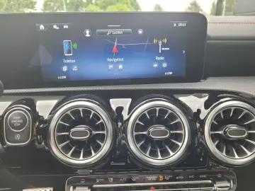 CLA 250 4MATIC Coupé AMG Premium Distronic PSD