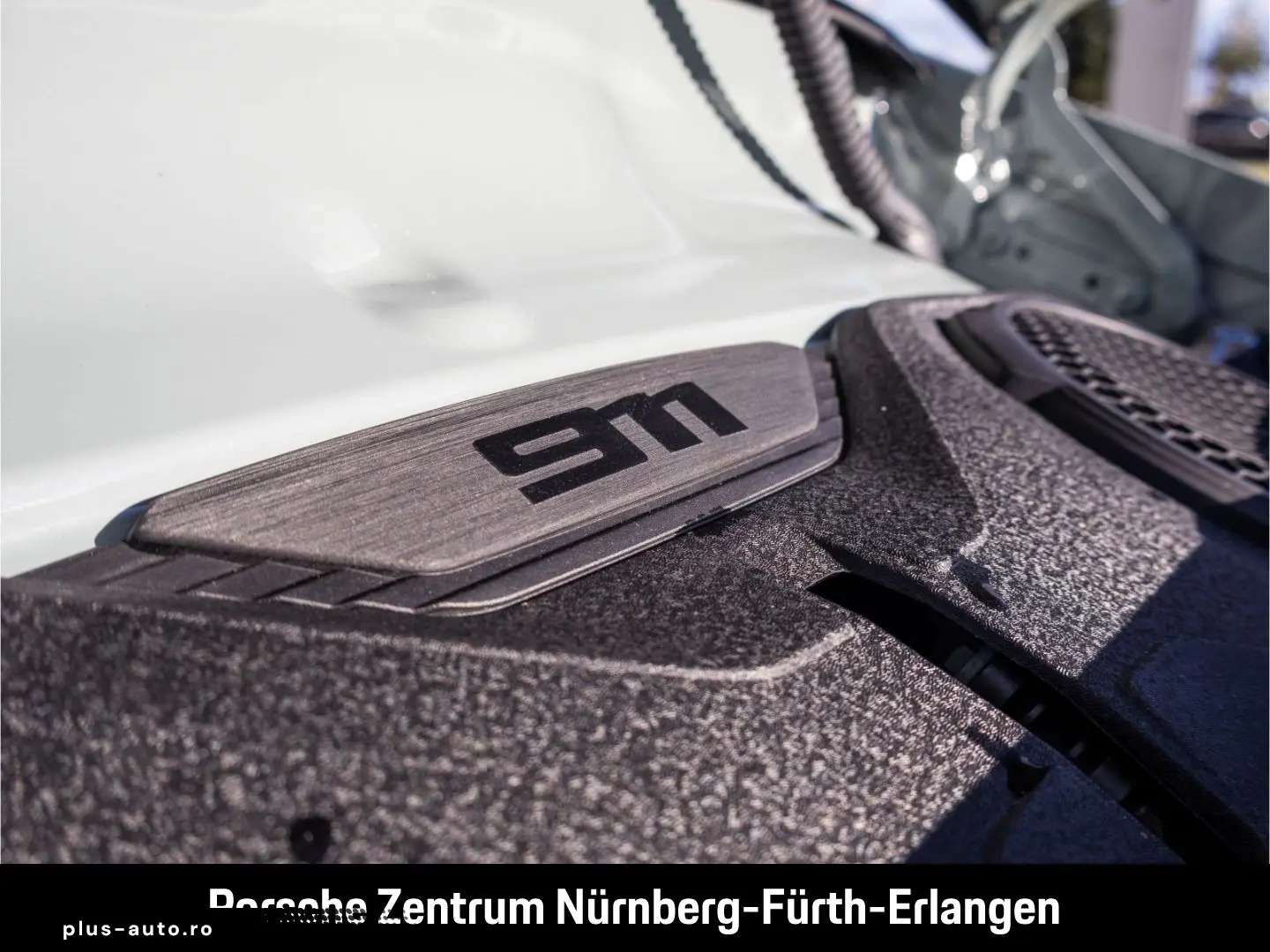 992 911 Carrera 4 GTS Liftachse HD-Matrix 360 Ka