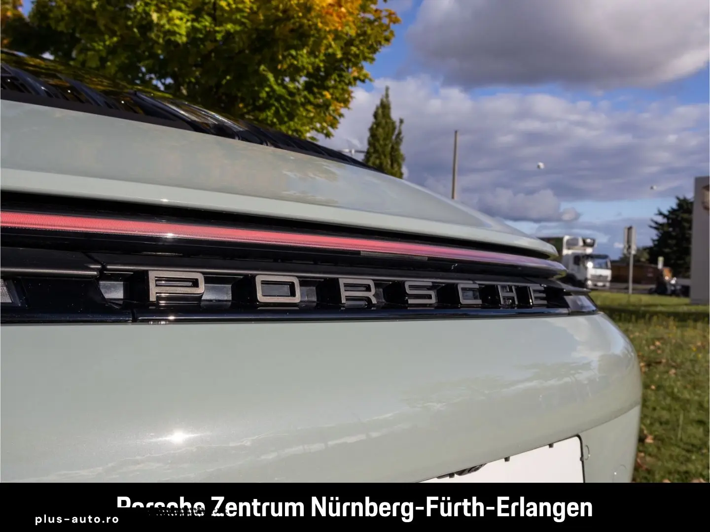 992 911 Carrera 4 GTS Liftachse HD-Matrix 360 Ka