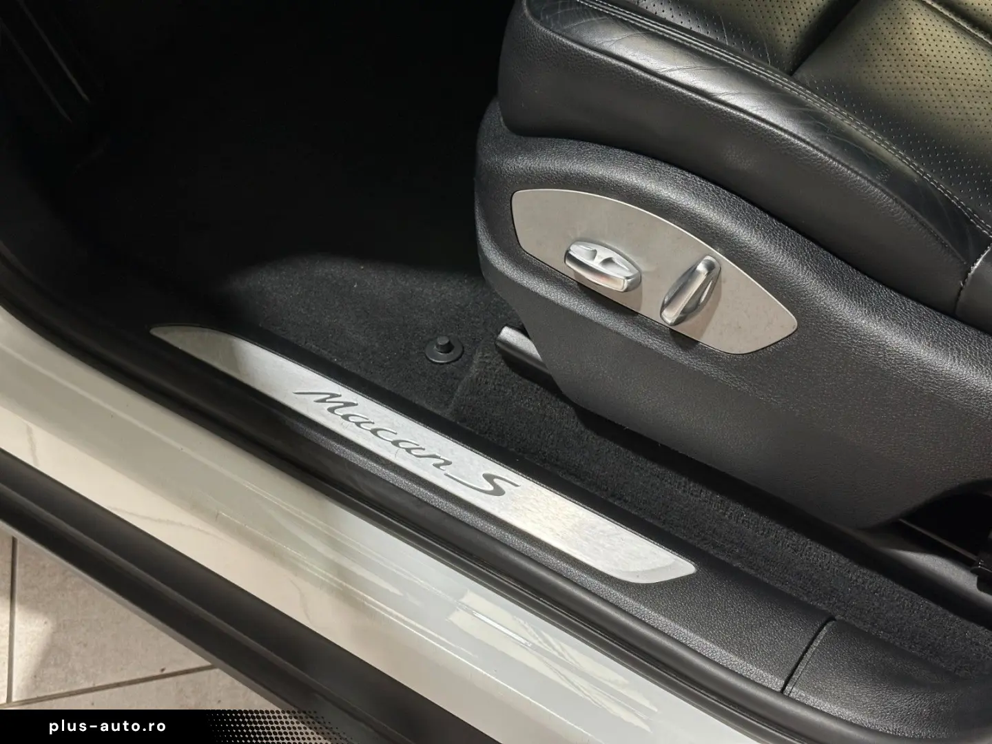 Macan S PDK Navi Leder LED Luftfed. Panorama 20