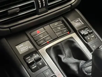 Macan S PDK Navi Leder LED Luftfed. Panorama 20