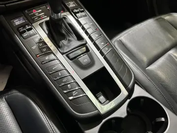 Macan S PDK Navi Leder LED Luftfed. Panorama 20