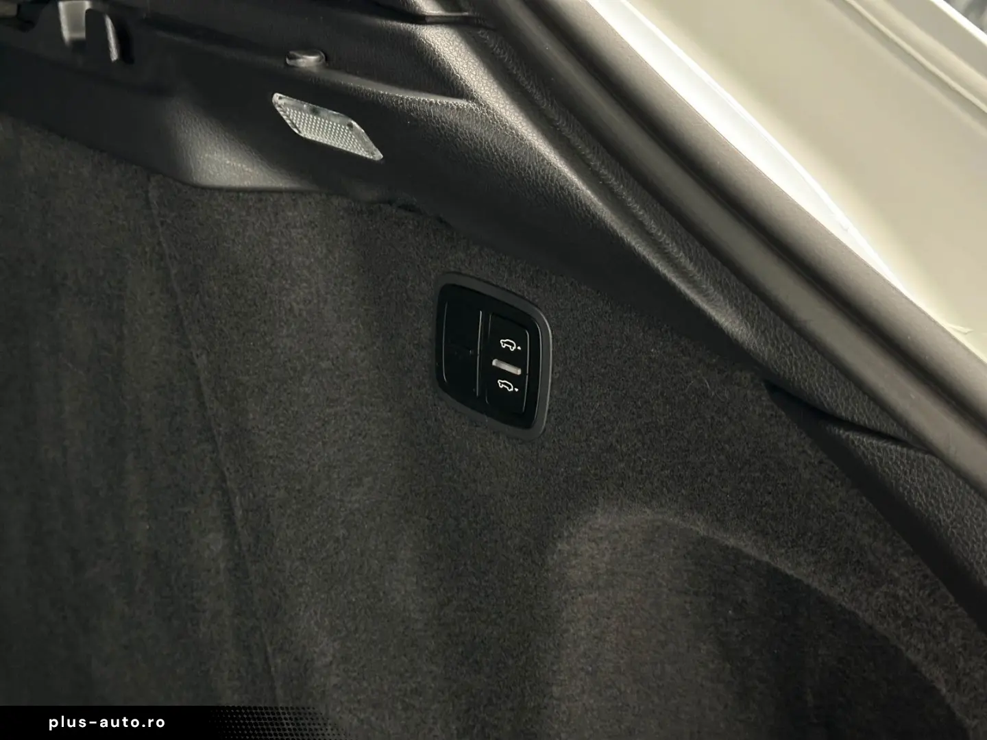 Macan S PDK Navi Leder LED Luftfed. Panorama 20