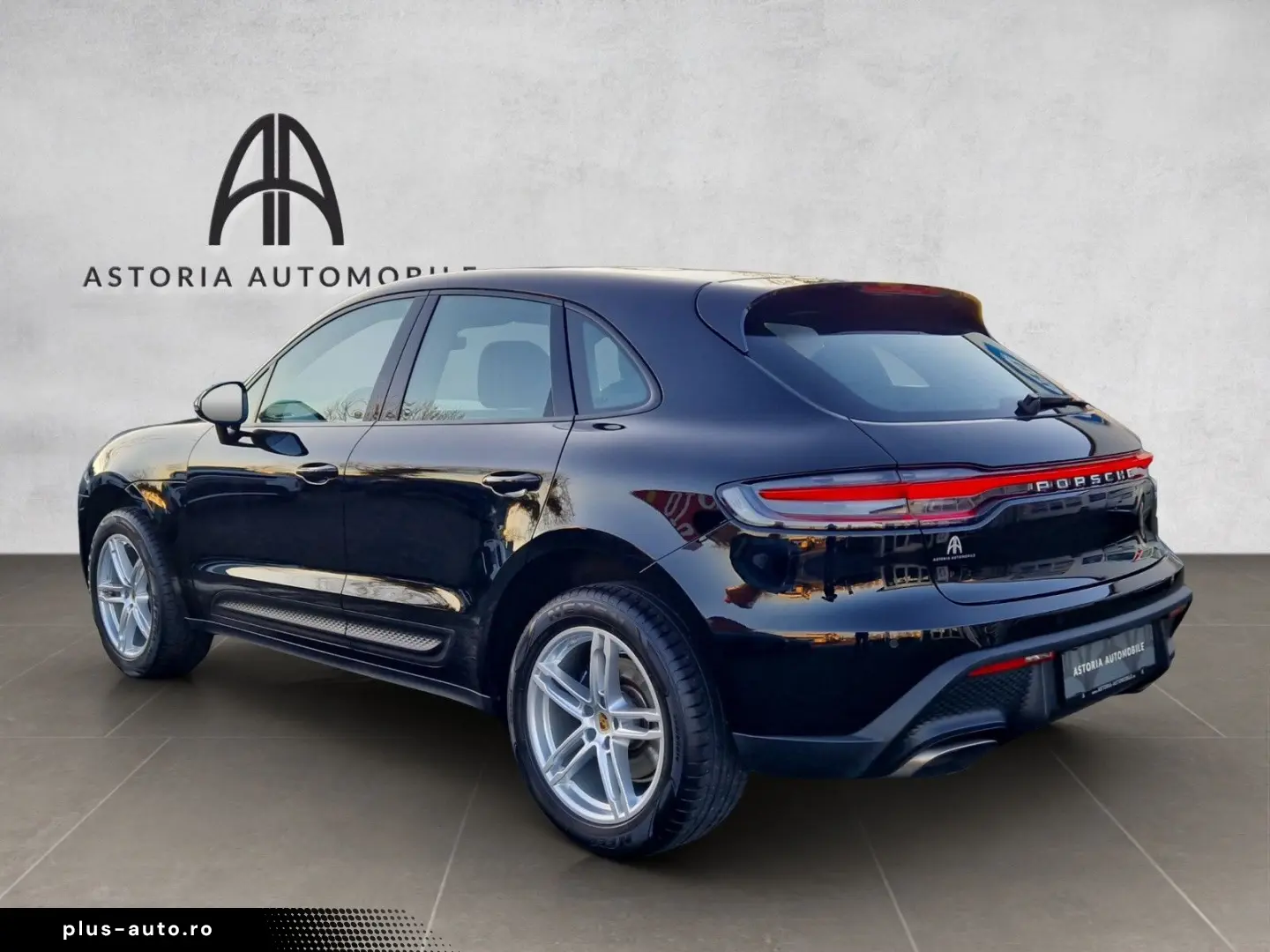 Macan Approved Pano CarPlay Signassist RFK