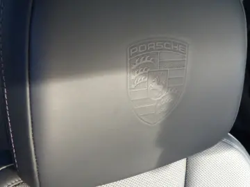 Macan 2.0 Pano 21Zoll el.AHK Luftfederung