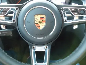 Macan 2.0 Pano 21Zoll el.AHK Luftfederung