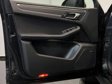 Macan III PANO AHK PDLS  Totwinkel ACC Kamera