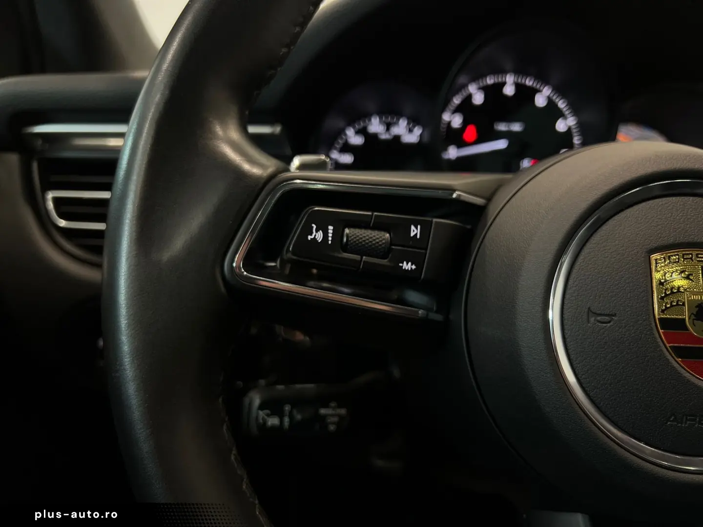 Macan III PANO AHK PDLS  Totwinkel ACC Kamera