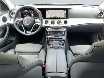 E 200 9G Avantgarde  360  Standhz DISTR PARKTRO