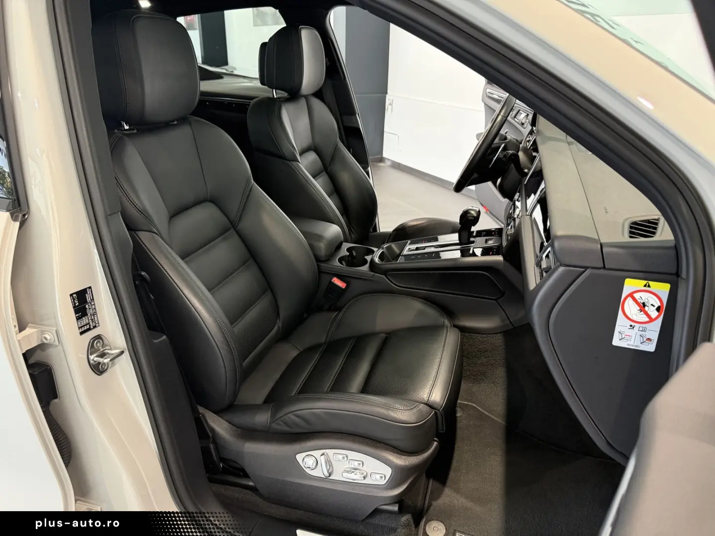 Macan S  1.Hand-Pano-18 Wege-Luft-20 -PDLS