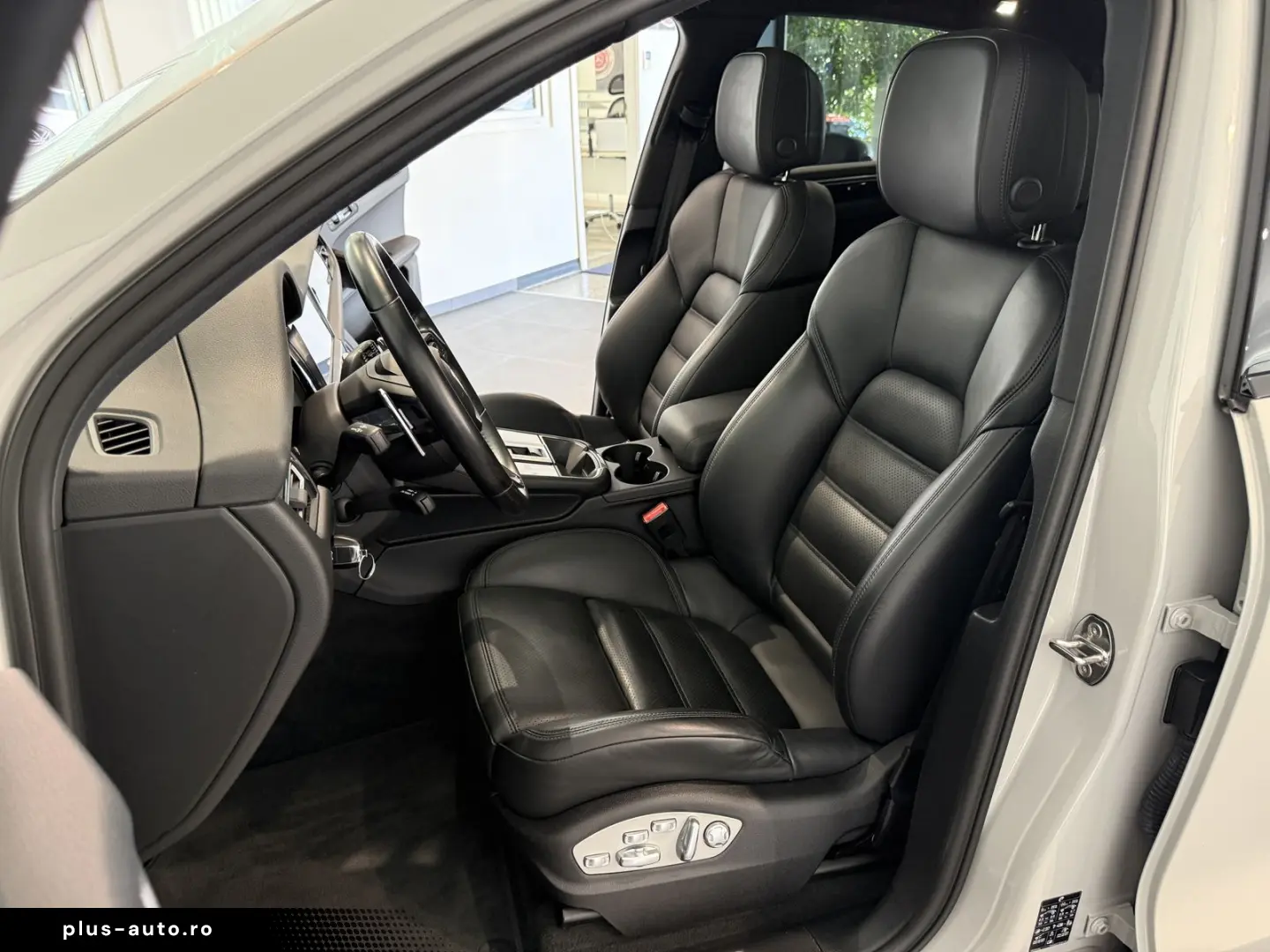 Macan S  1.Hand-Pano-18 Wege-Luft-20 -PDLS