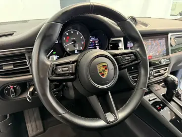 Macan S  1.Hand-Pano-18 Wege-Luft-20 -PDLS