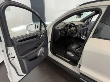 Macan S  1.Hand-Pano-18 Wege-Luft-20 -PDLS