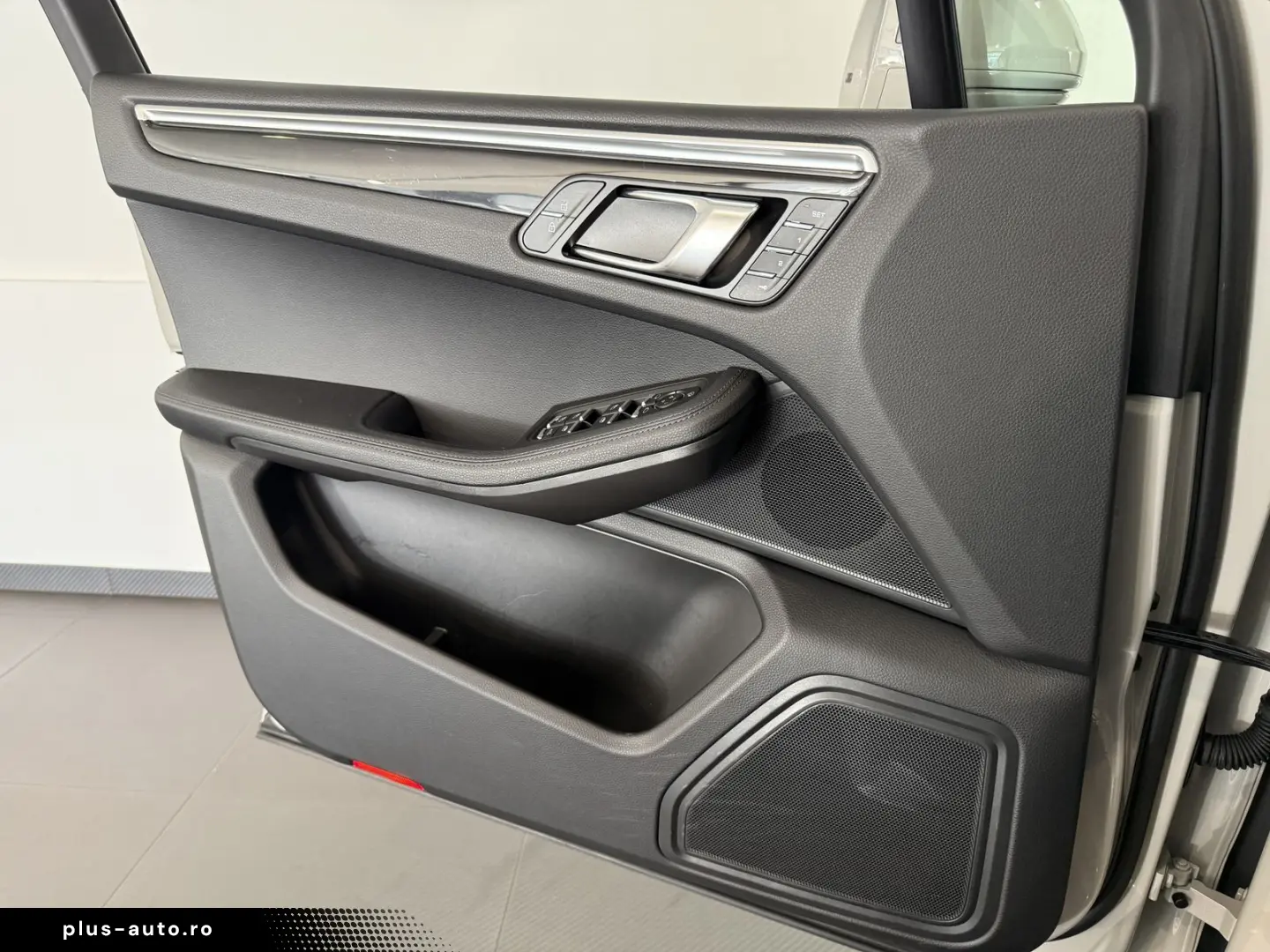 Macan S  1.Hand-Pano-18 Wege-Luft-20 -PDLS