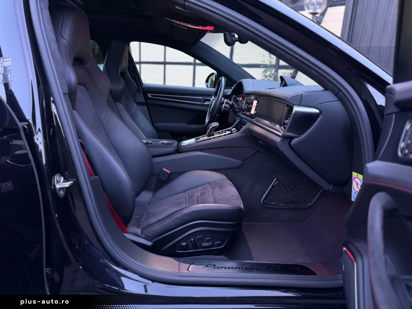 Panamera GTS Matrix H-UP Sport Design Approved