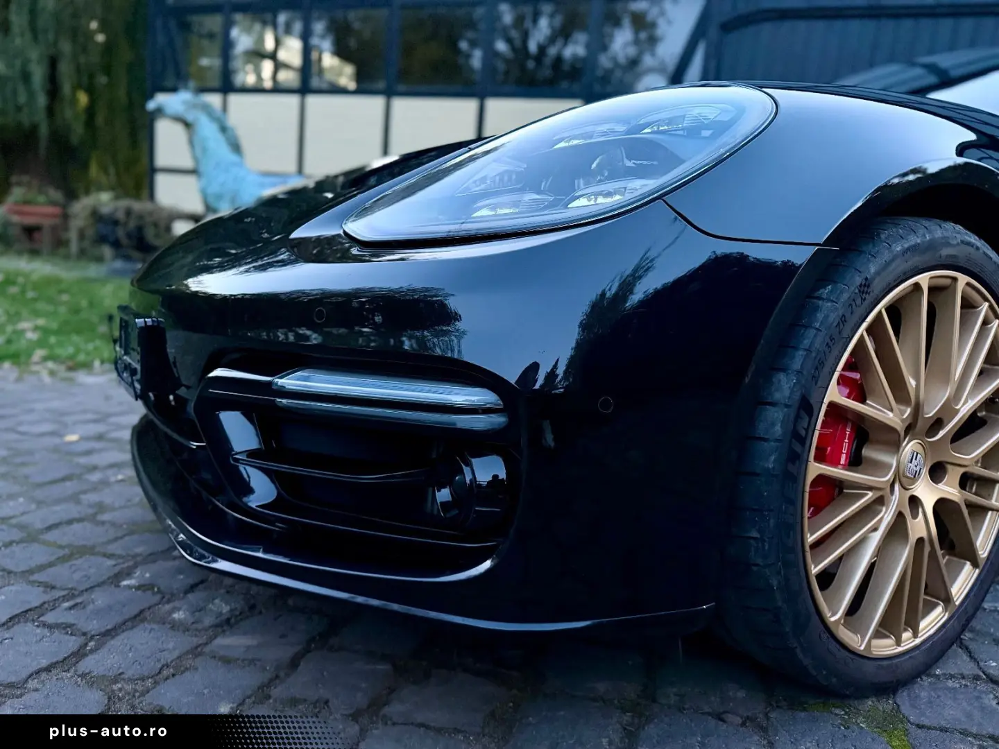 Panamera GTS Matrix H-UP Sport Design Approved