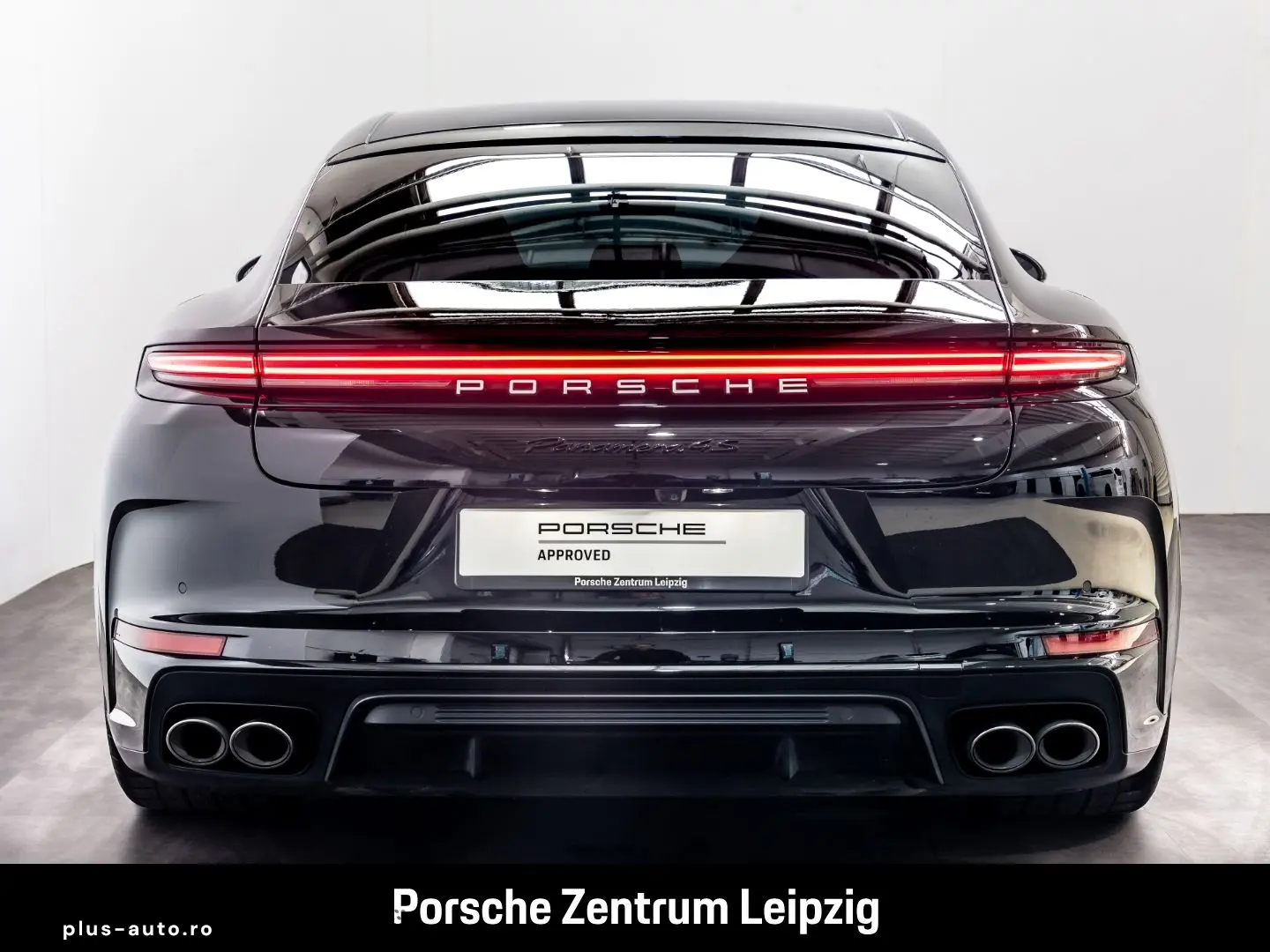 Panamera 4S E-Hybrid SportDesign HA-Lenkung Head