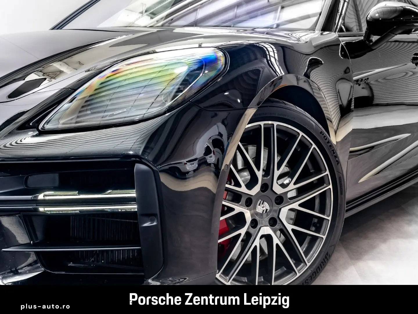 Panamera 4S E-Hybrid SportDesign HA-Lenkung Head