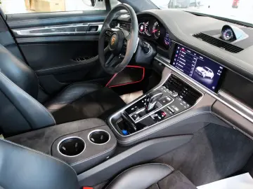 Panamera GTS  Matrix LED PDLS  HUD Panorama 360