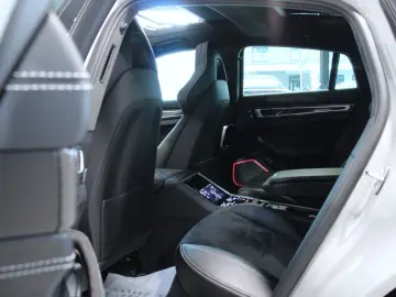 Panamera GTS  Matrix LED PDLS  HUD Panorama 360