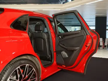 Macan GTS ACC MWST Approved Pano Chrono 21