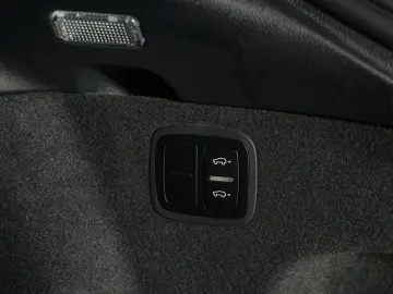 Macan GTS ACC MWST Approved Pano Chrono 21