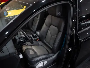 Macan SPORT-CHRONO 1.HAND SOUND-PACKAGE  PDK LED