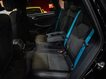 Macan SPORT-CHRONO 1.HAND SOUND-PACKAGE  PDK LED