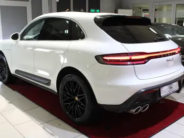 Macan S