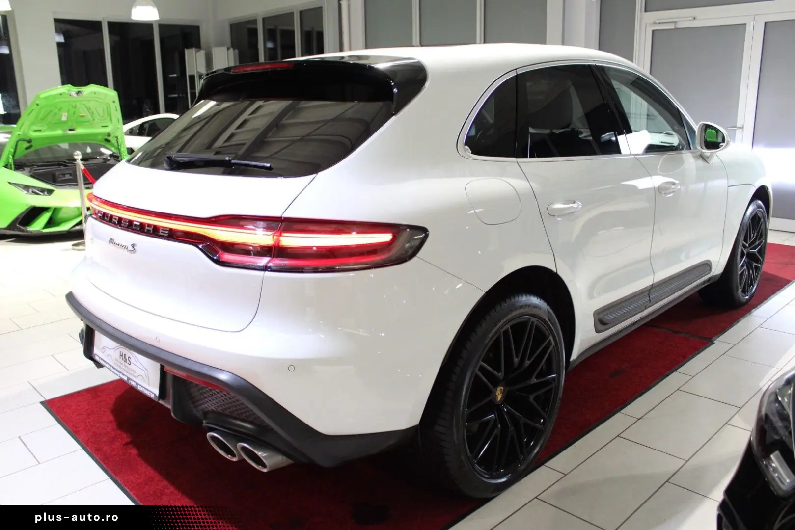 Macan S