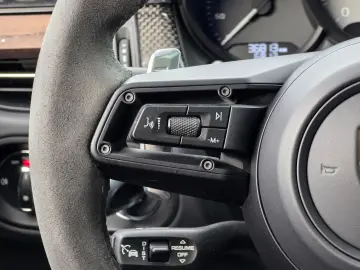 Macan GTS PCCB AHK PANO STHZG 21Zoll PAW