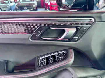 Macan GTS Pano Luft ACC 360  Sportabgas SportChr