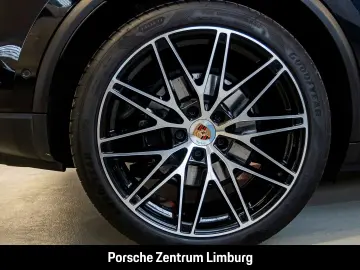 Macan Surround-View BOSE 22-Zoll LED-Matrix