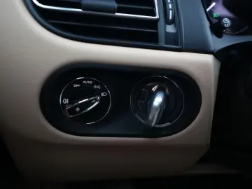 MACAN 2.0 SPORTDESIGN-PANO-SPORTSITZE-MEMORY-20S