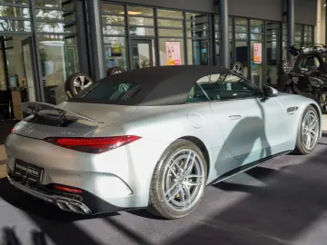 SL 63 AMG 4M  MATTLACK Lift MANUFAKTUR Interieur