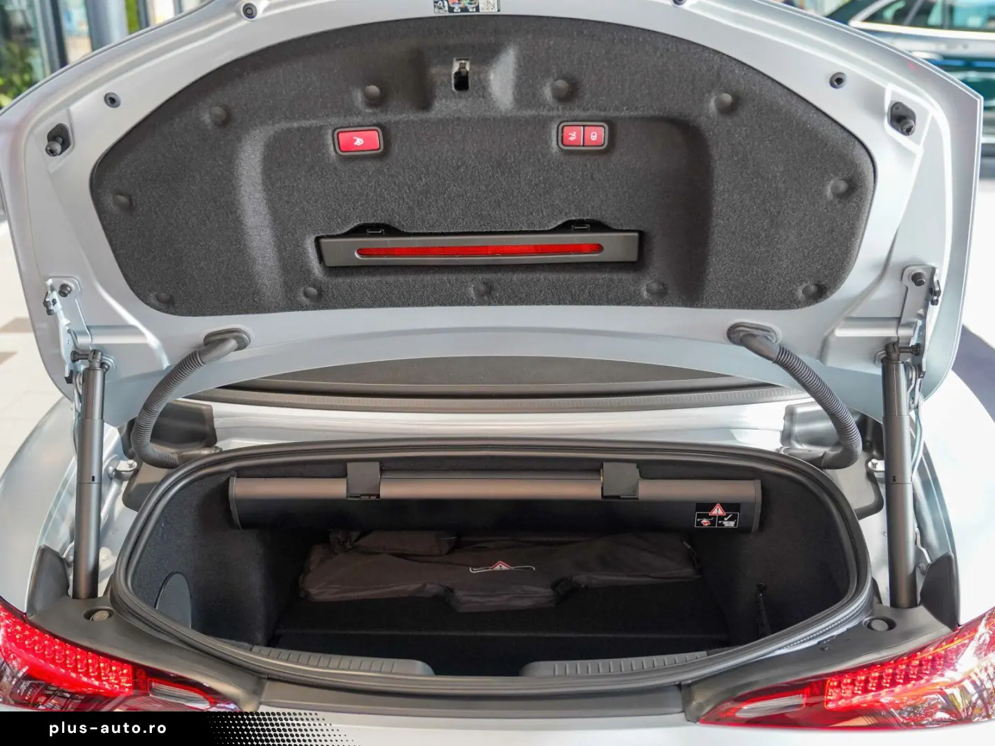 SL 63 AMG 4M  MATTLACK Lift MANUFAKTUR Interieur