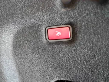 SL 63 AMG 4M  MATTLACK Lift MANUFAKTUR Interieur