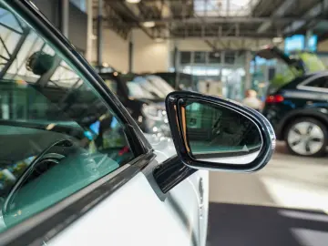 SL 63 AMG 4M  MATTLACK Lift MANUFAKTUR Interieur