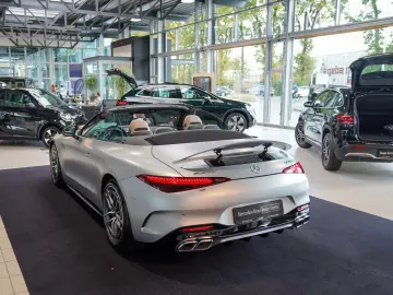 SL 63 AMG 4M  MATTLACK Lift MANUFAKTUR Interieur