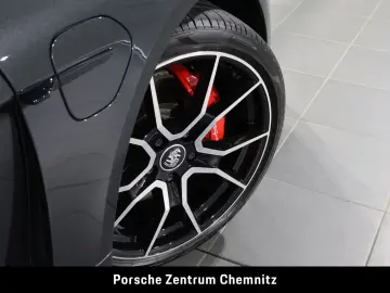 Taycan 4S Sport Turismo Großer Akku!;4 1 Sitze;B