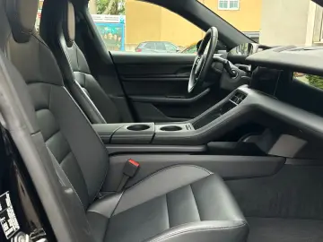 Taycan ACC Perf.Batterie  22  Luftfeder Kamera