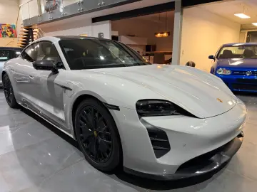 Taycan GTS MY24 CarbonAero HuD HA-Lenkung Kreide