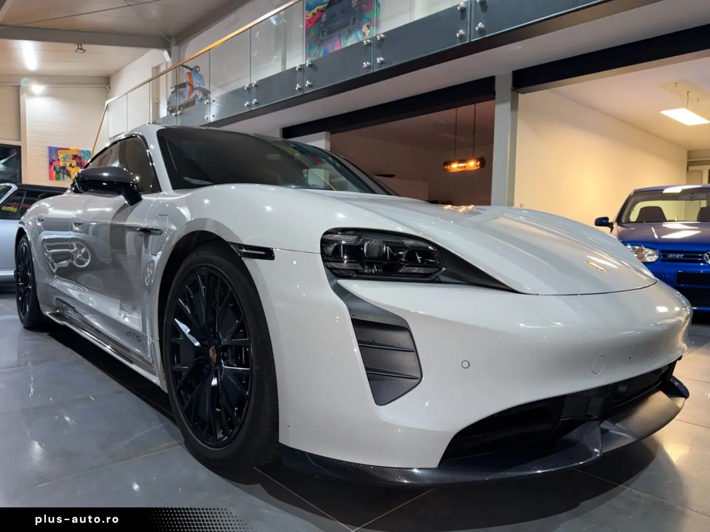 Taycan GTS MY24 CarbonAero HuD HA-Lenkung Kreide