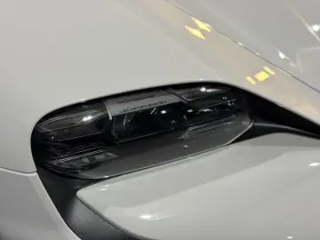 Taycan GTS MY24 CarbonAero HuD HA-Lenkung Kreide