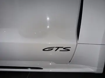 Taycan GTS MY24 CarbonAero HuD HA-Lenkung Kreide